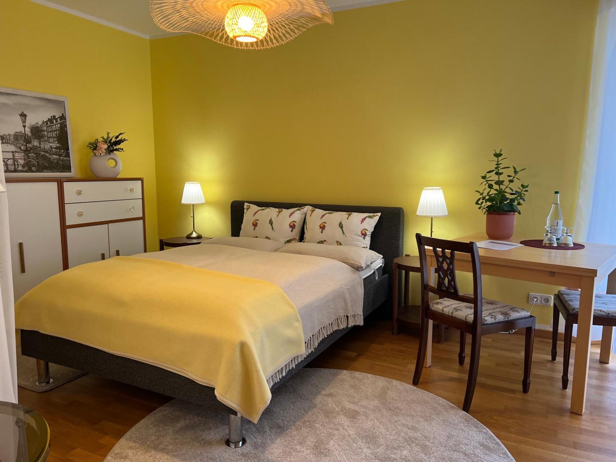 Kleiner Balkon In West Privatunterkunft München